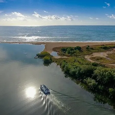 Camping Camping Maeva Respire Ecolodge L'etoile D'argens ***** Fréjus