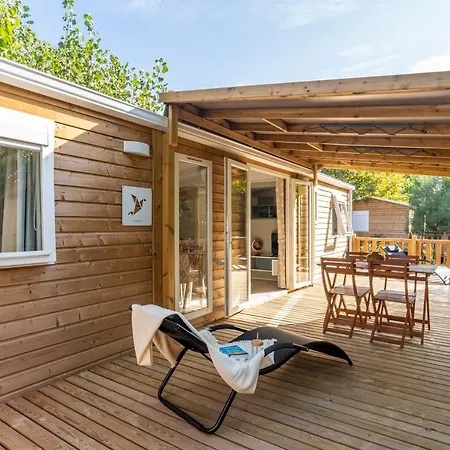 Camping Camping Maeva Respire Ecolodge L'etoile D'argens ***** 5*