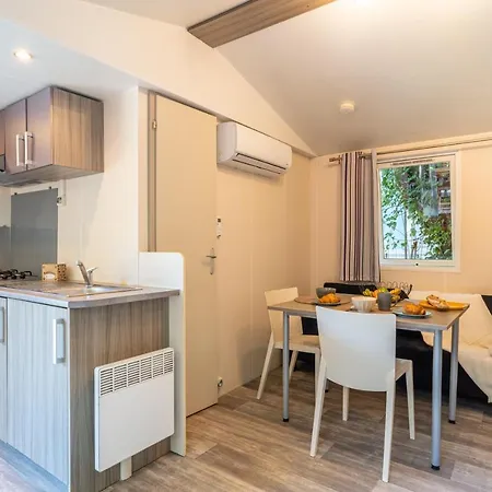 Camping Maeva Respire Ecolodge L'etoile D'argens ***** Fréjus