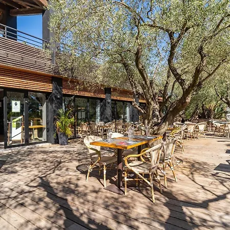 Camping Maeva Respire Ecolodge L'etoile D'argens Camping