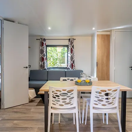 Camping Maeva Respire Ecolodge L'etoile D'argens 5*
