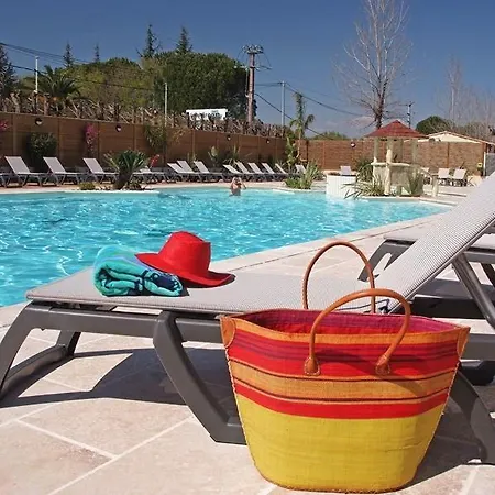Camping Camping Maeva Respire Ecolodge L'etoile D'argens *****