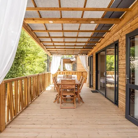 Camping Maeva Respire Ecolodge L'etoile D'argens 5*
