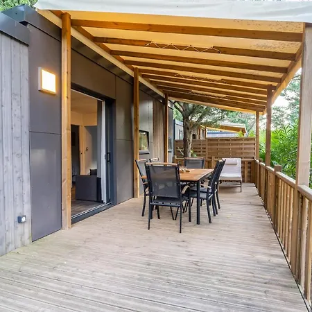 Camping Maeva Respire Ecolodge L'etoile D'argens Camping