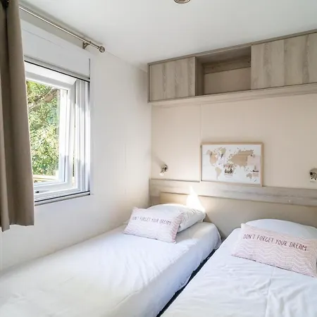 Camping Maeva Respire Ecolodge L'etoile D'argens ***** 5*